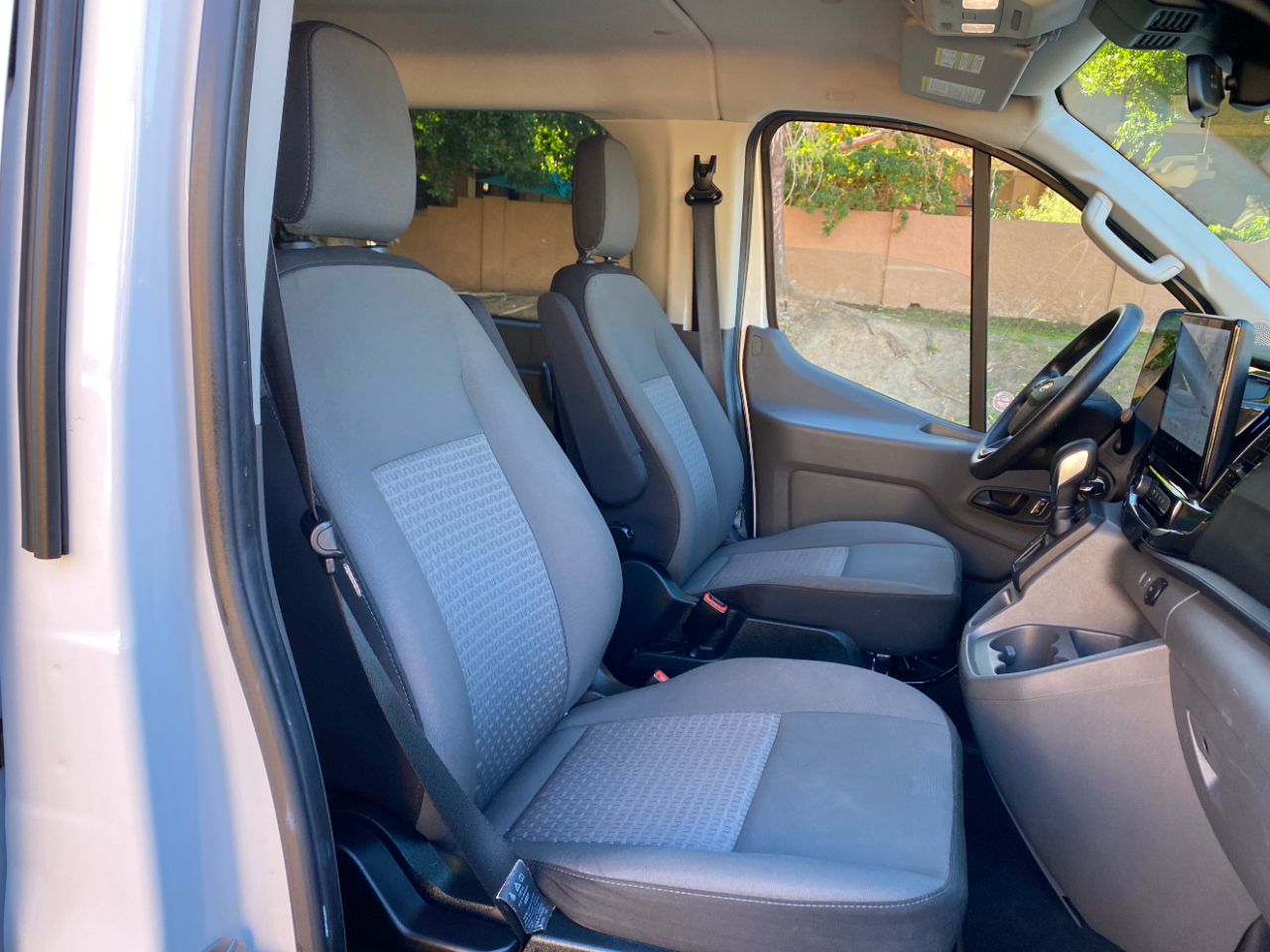 Ford Transit Passenger Wagon T-350 148" Low Roof XLT RWD 2023