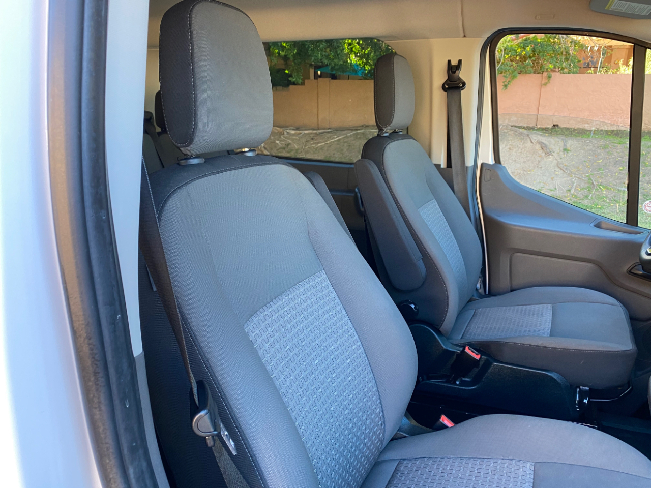 Ford Transit Passenger Wagon T-350 148" Low Roof XLT RWD 2023