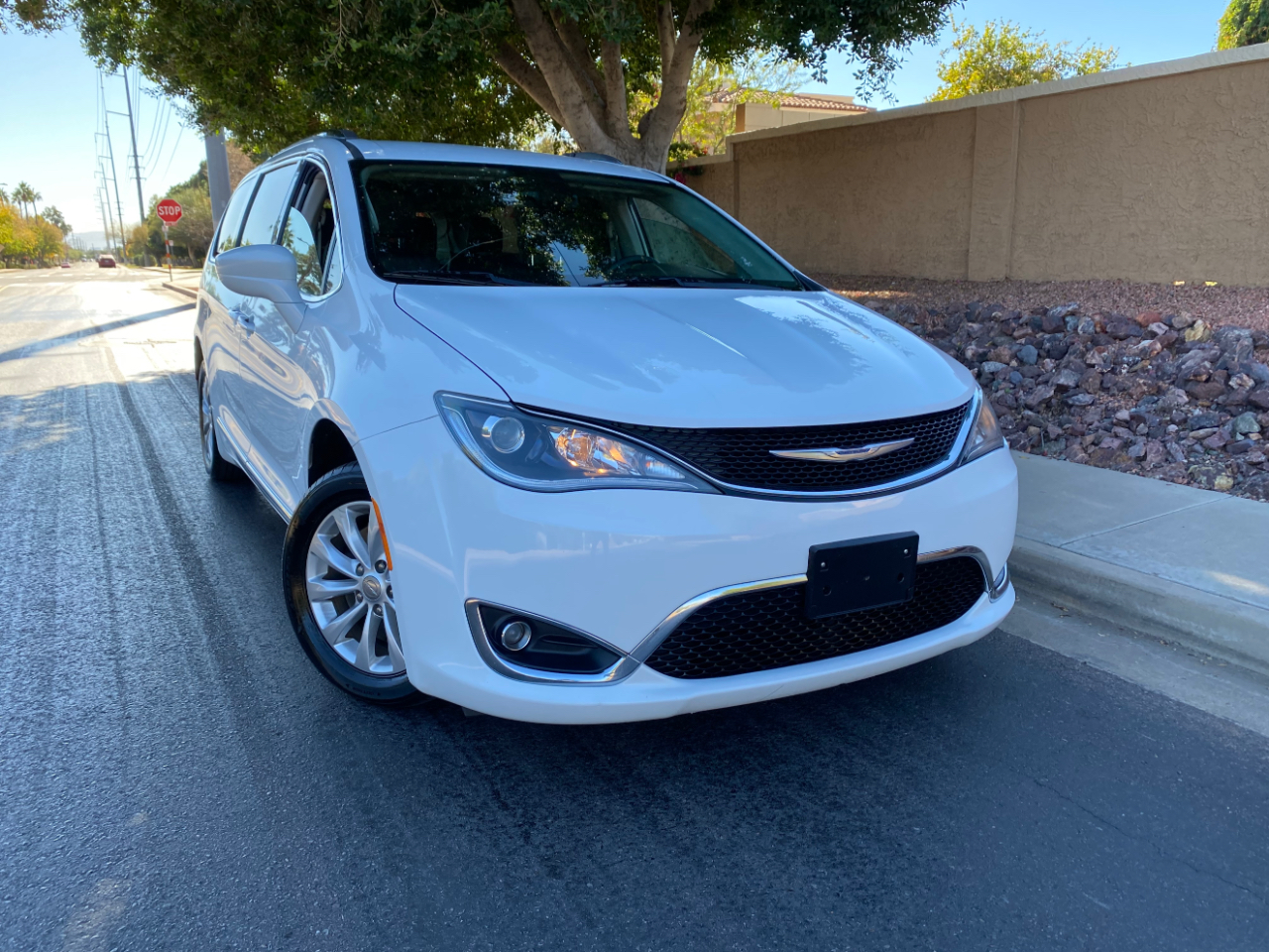 Chrysler Pacifica Touring L FWD 2018