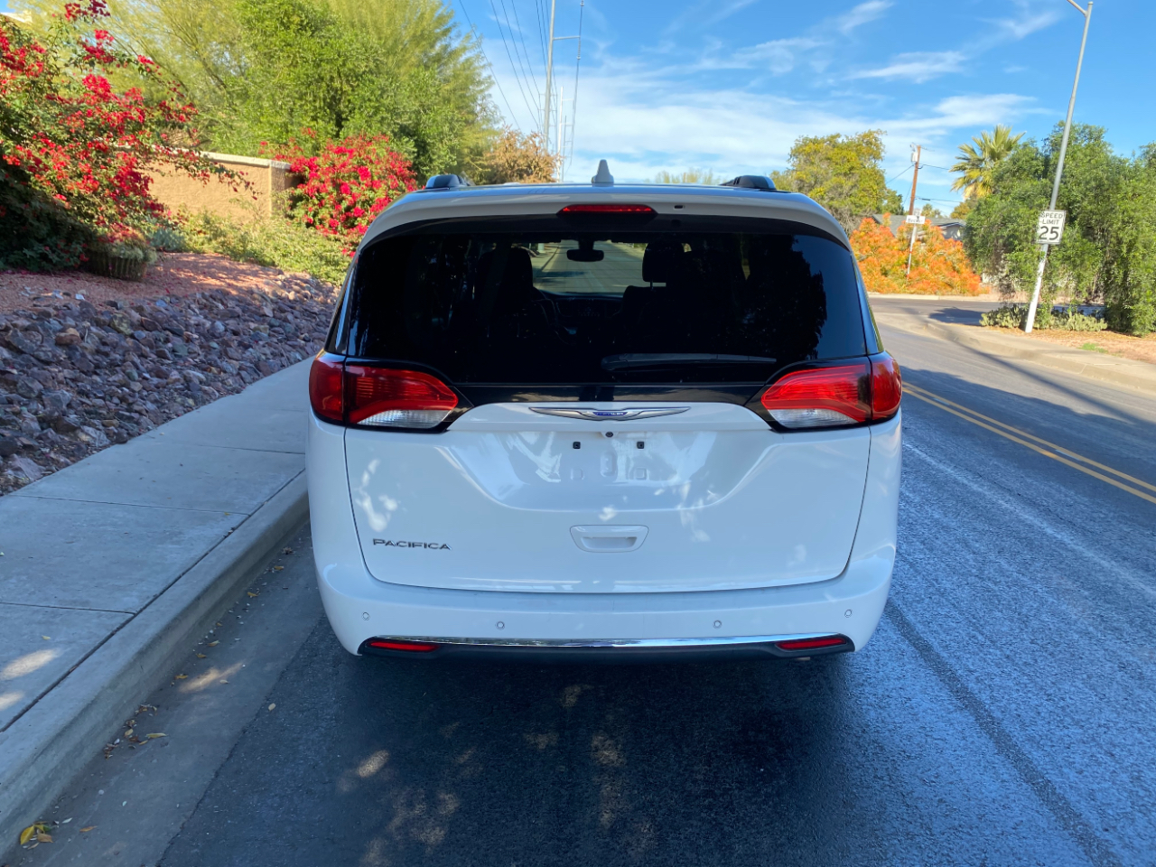 Chrysler Pacifica Touring L FWD 2018