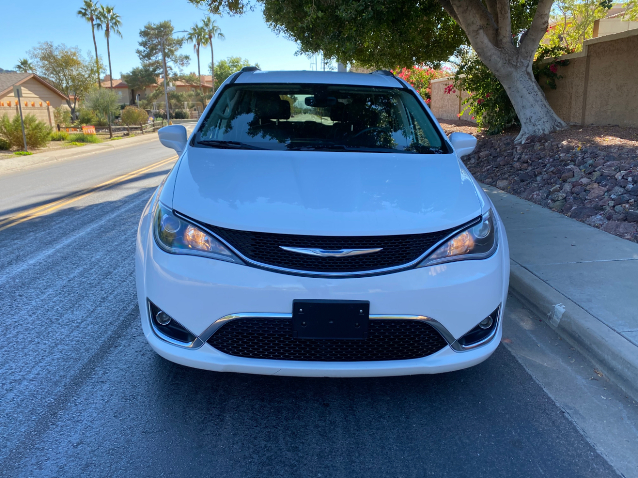 Chrysler Pacifica Touring L FWD 2018