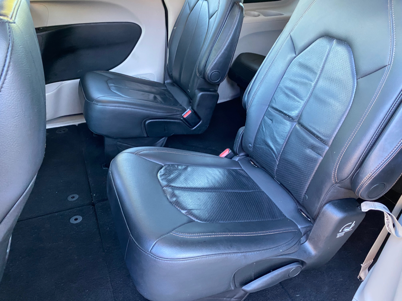 Chrysler Pacifica Touring L FWD 2018