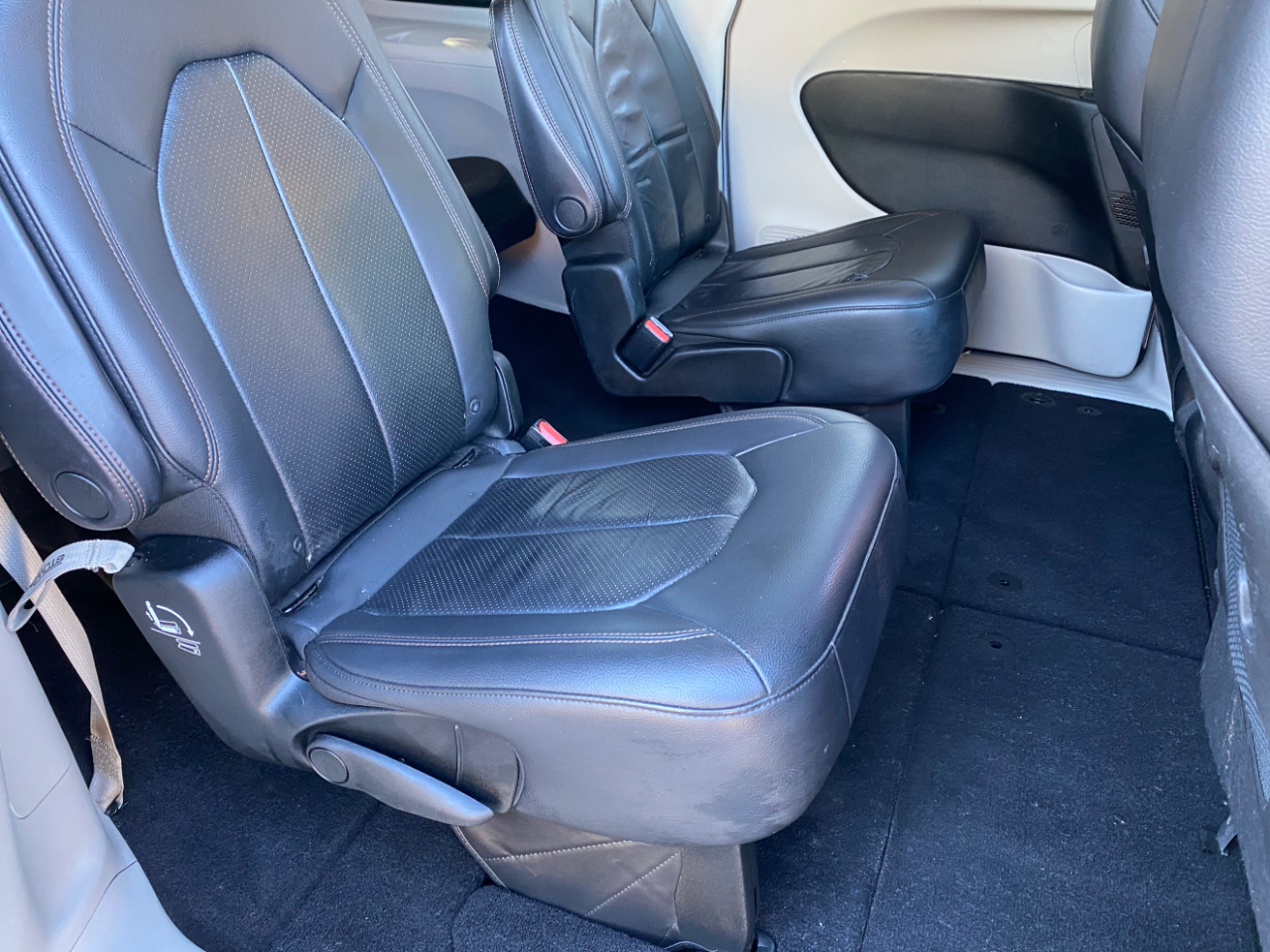 Chrysler Pacifica Touring L FWD 2018