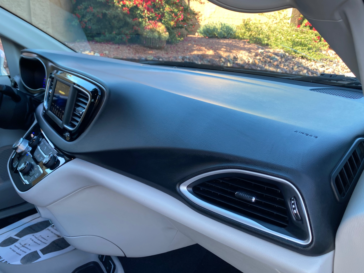 Chrysler Pacifica Touring L FWD 2018