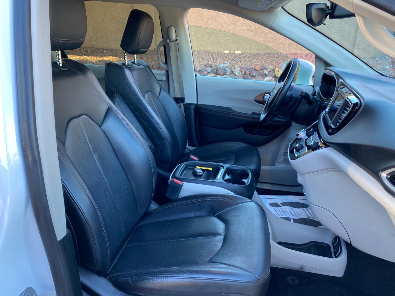 Chrysler Pacifica Touring L FWD 2018