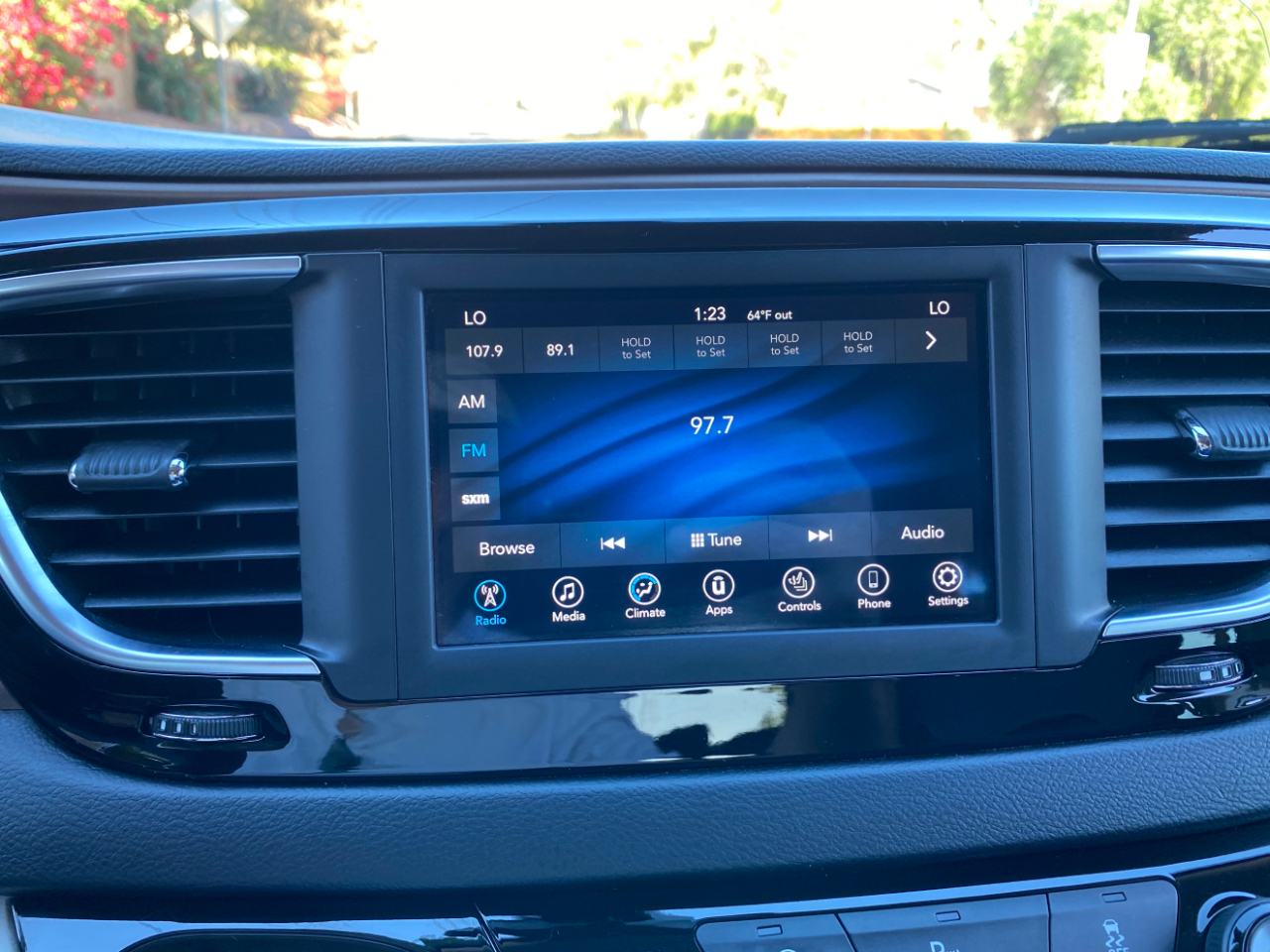 Chrysler Pacifica Touring L FWD 2018