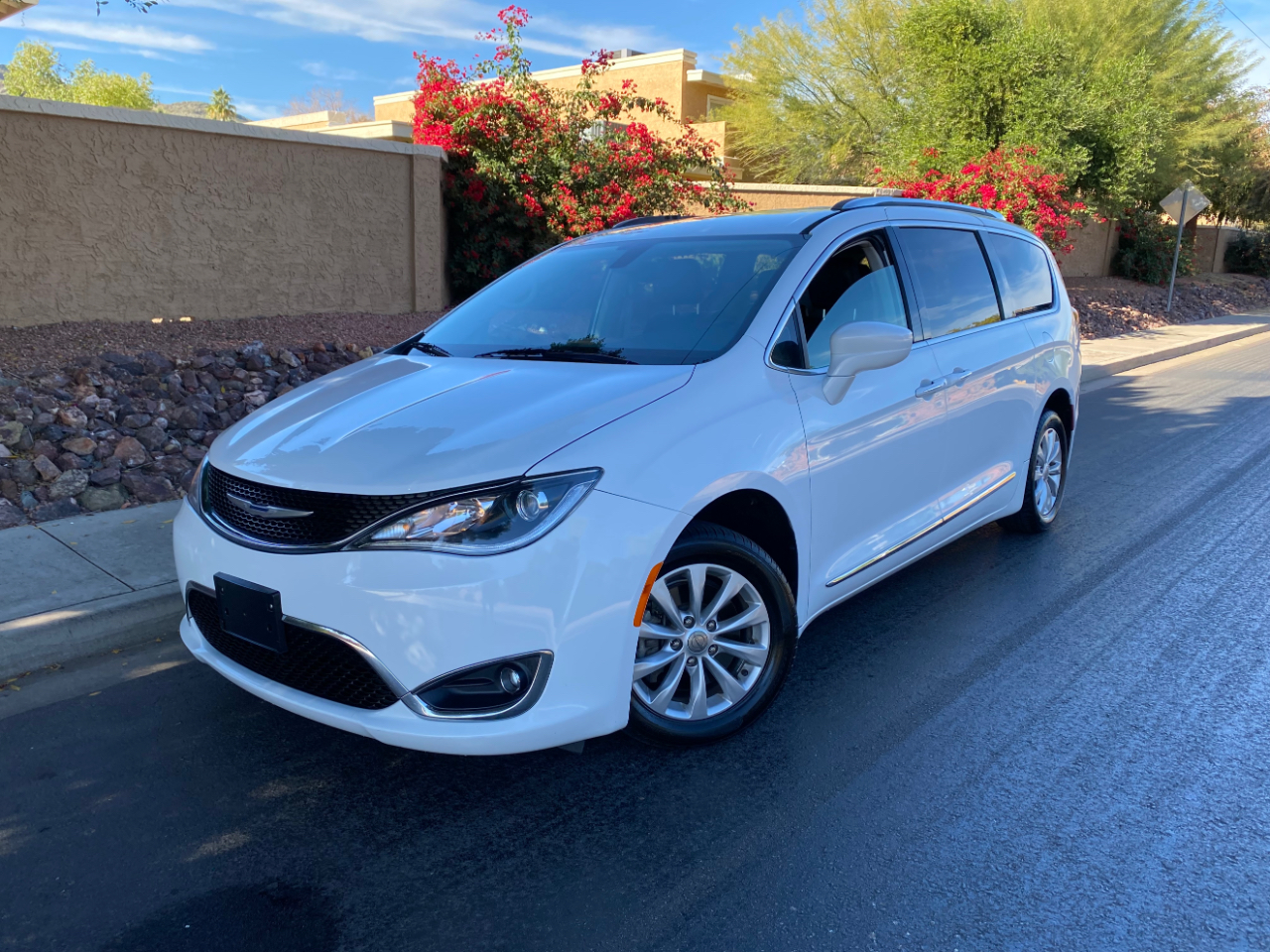 Chrysler Pacifica Touring L FWD 2018