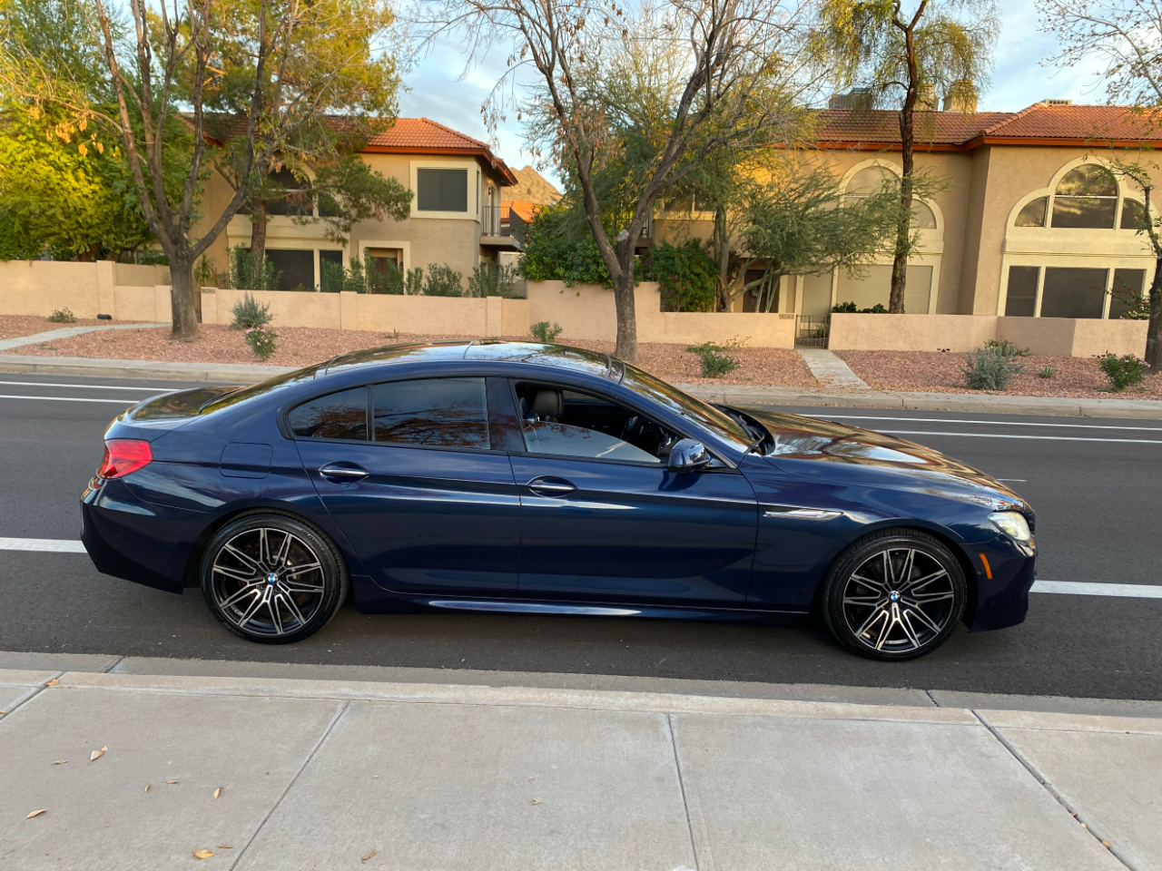 BMW 6 Series 4dr Sdn 650i RWD Gran Coupe 2015