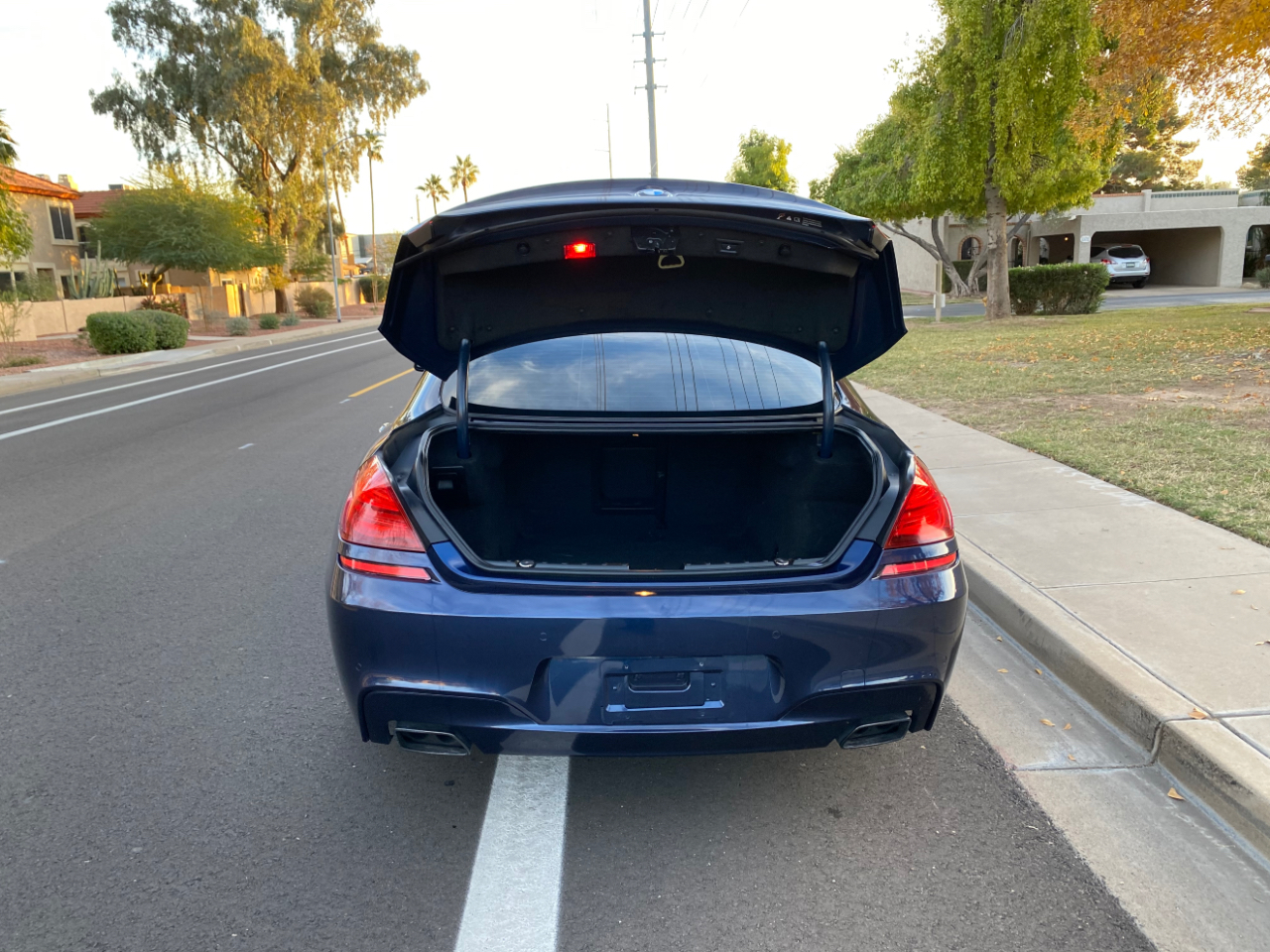 BMW 6 Series 4dr Sdn 650i RWD Gran Coupe 2015