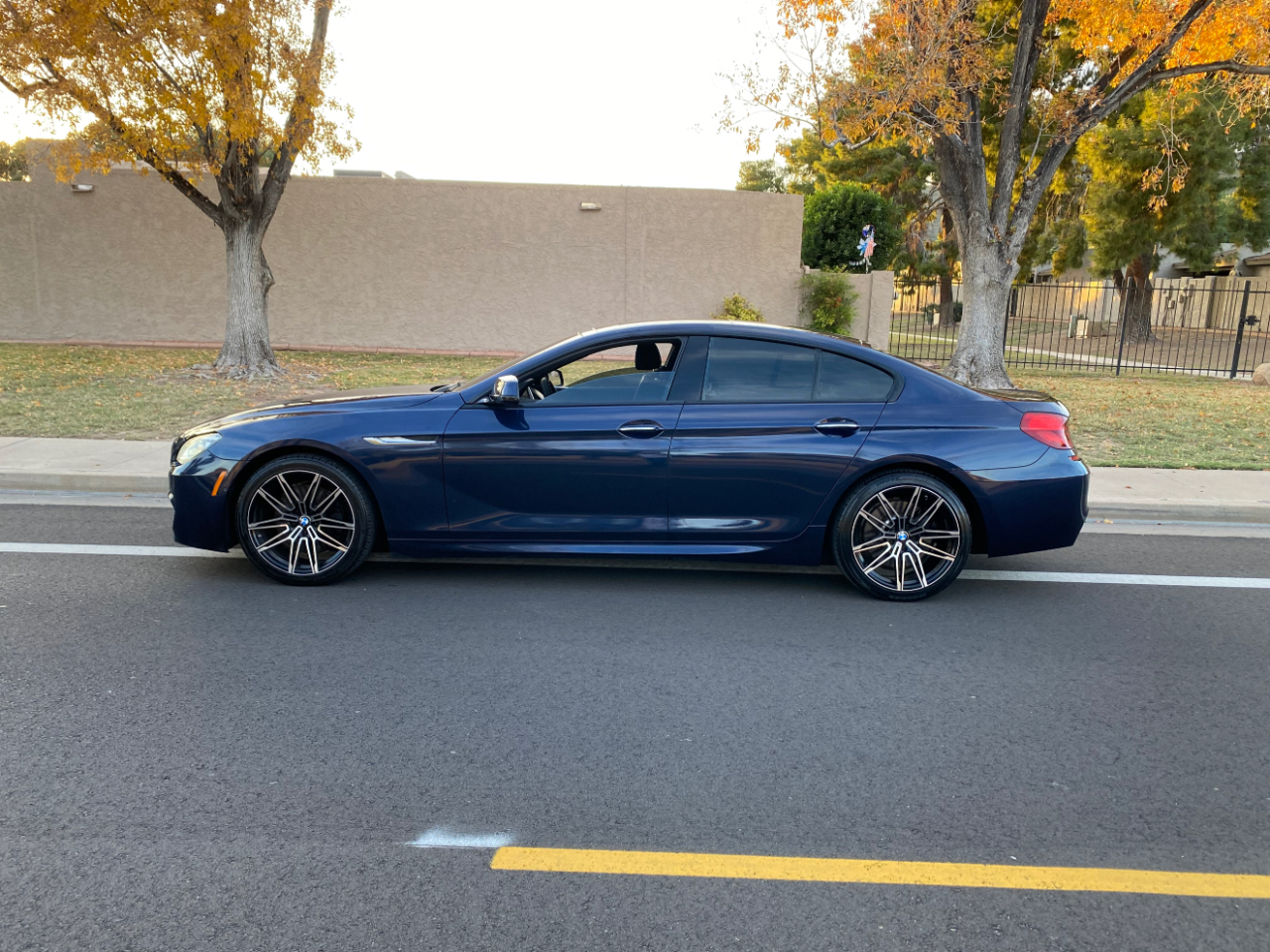 BMW 6 Series 4dr Sdn 650i RWD Gran Coupe 2015