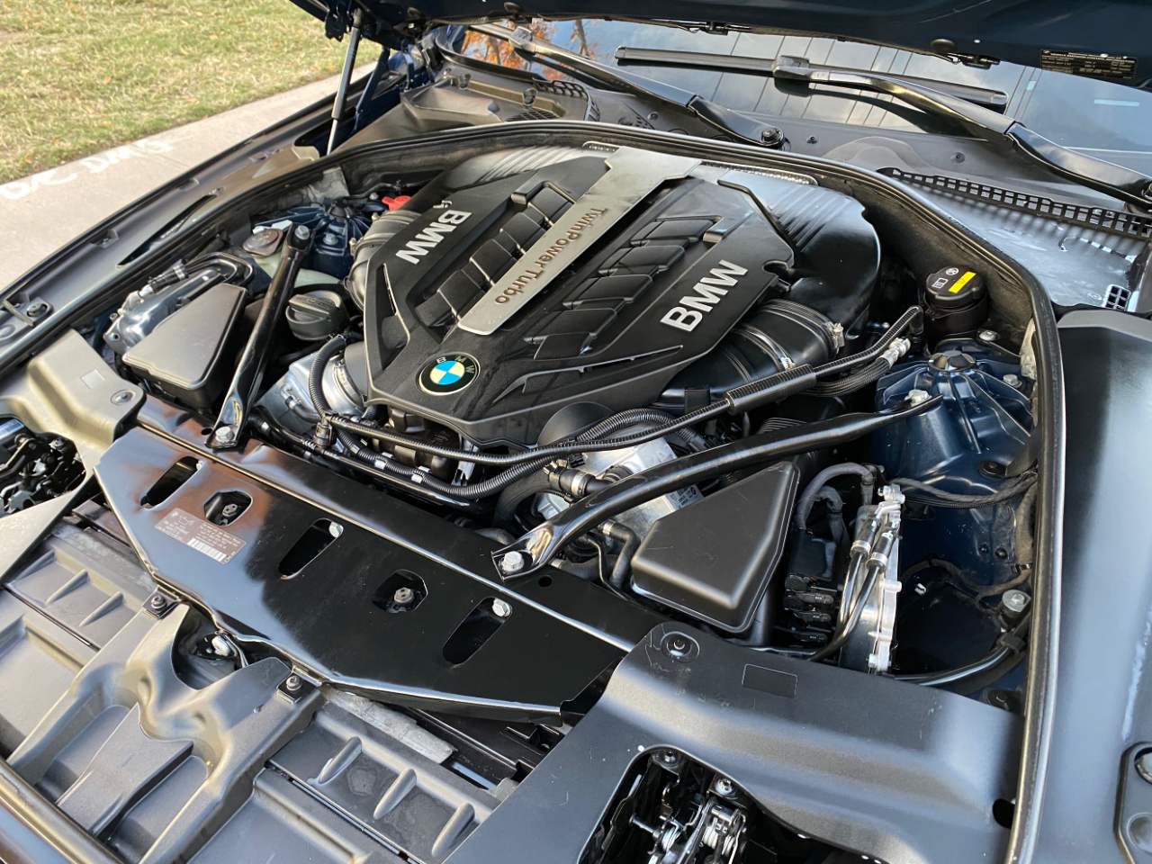 BMW 6 Series 4dr Sdn 650i RWD Gran Coupe 2015