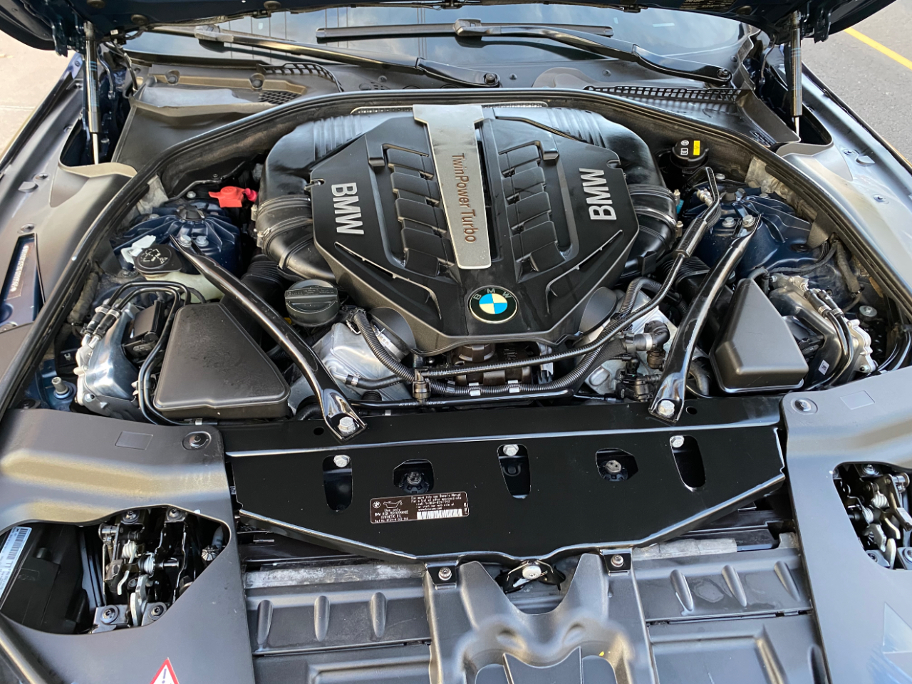 BMW 6 Series 4dr Sdn 650i RWD Gran Coupe 2015