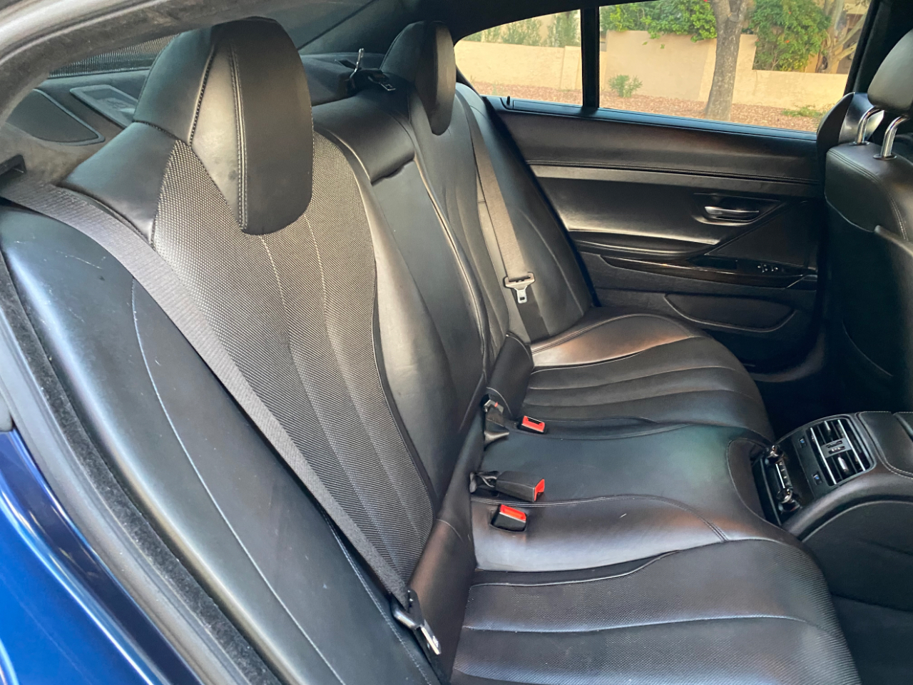 BMW 6 Series 4dr Sdn 650i RWD Gran Coupe 2015