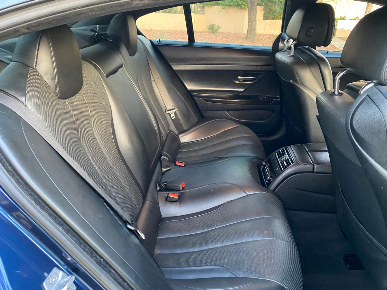 BMW 6 Series 4dr Sdn 650i RWD Gran Coupe 2015