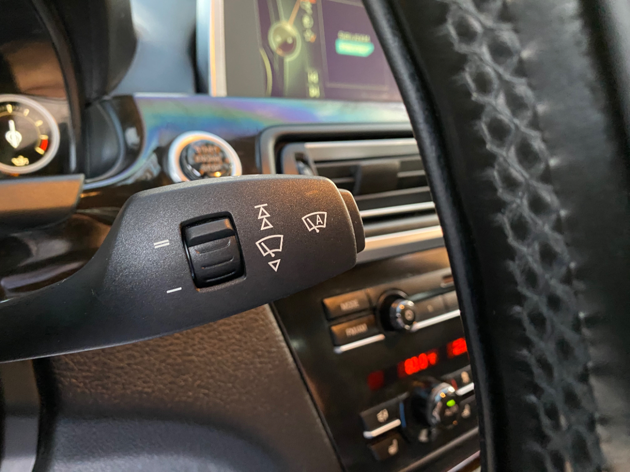 BMW 6 Series 4dr Sdn 650i RWD Gran Coupe 2015