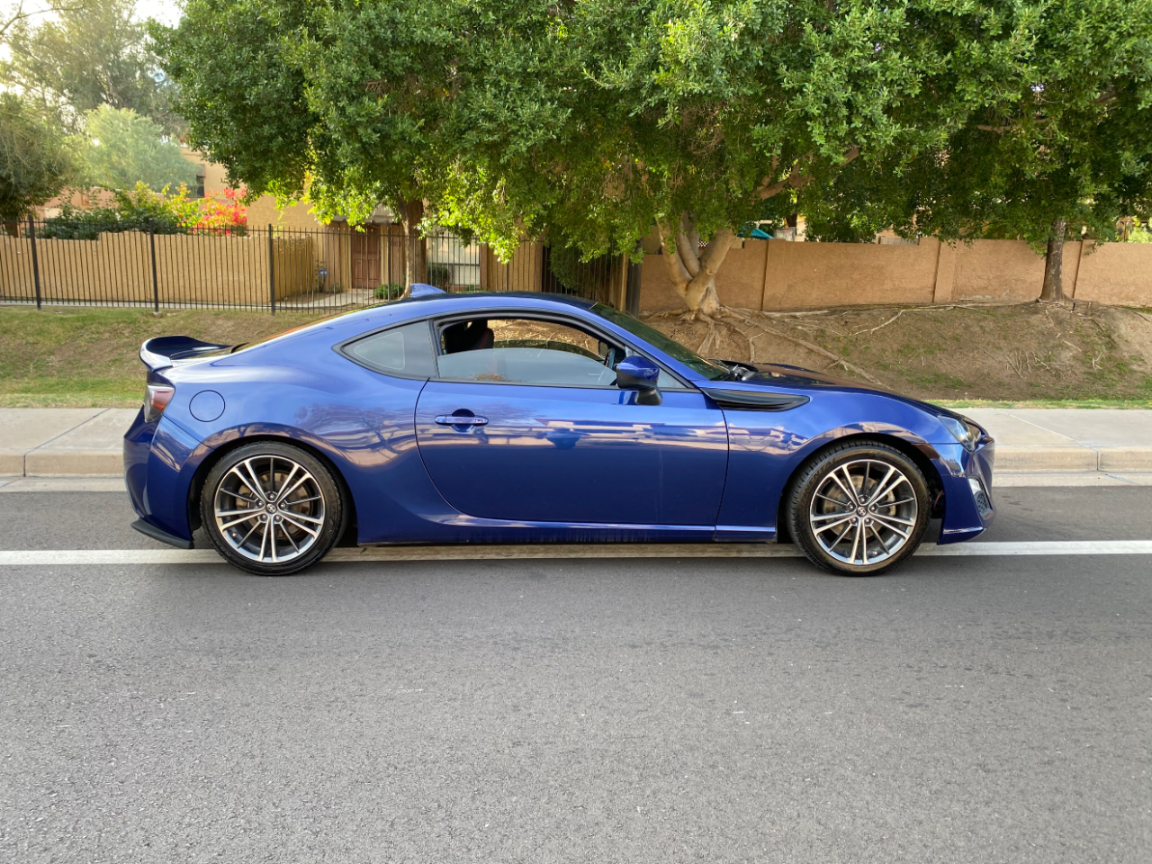 Scion FR-S 2dr Cpe Auto (Natl) 2016
