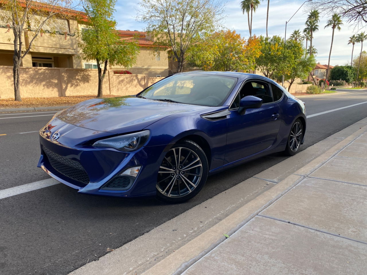 Scion FR-S 2dr Cpe Auto (Natl) 2016