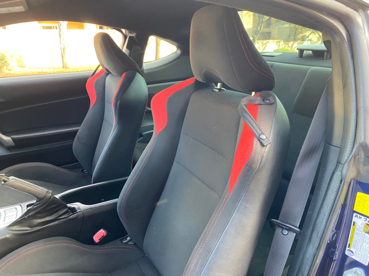 Scion FR-S 2dr Cpe Auto (Natl) 2016