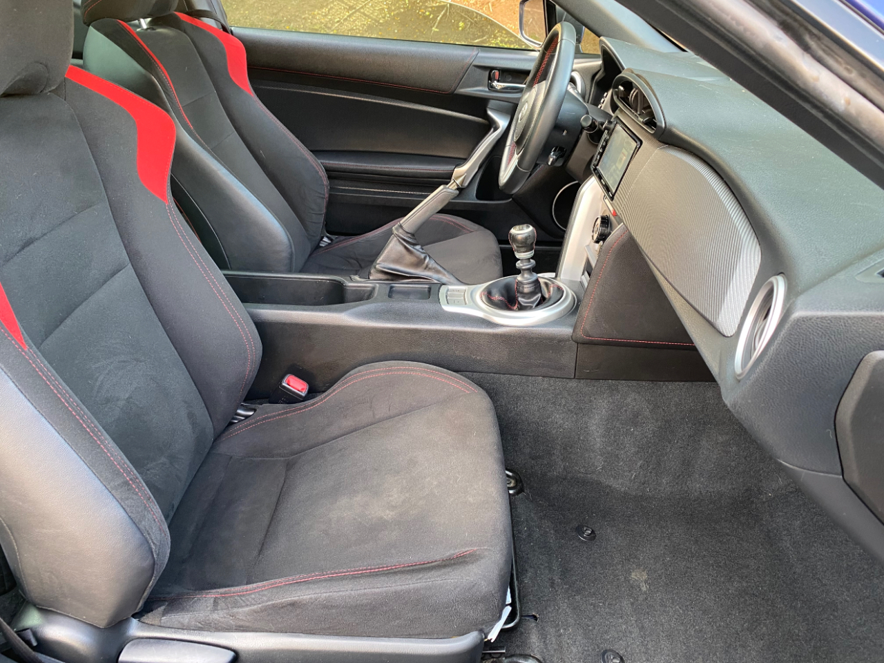 Scion FR-S 2dr Cpe Auto (Natl) 2016