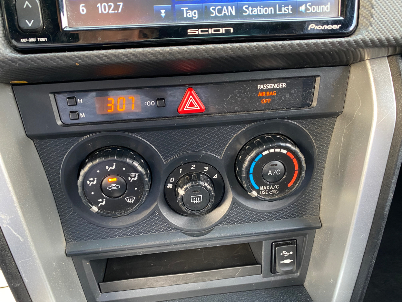 Scion FR-S 2dr Cpe Auto (Natl) 2016