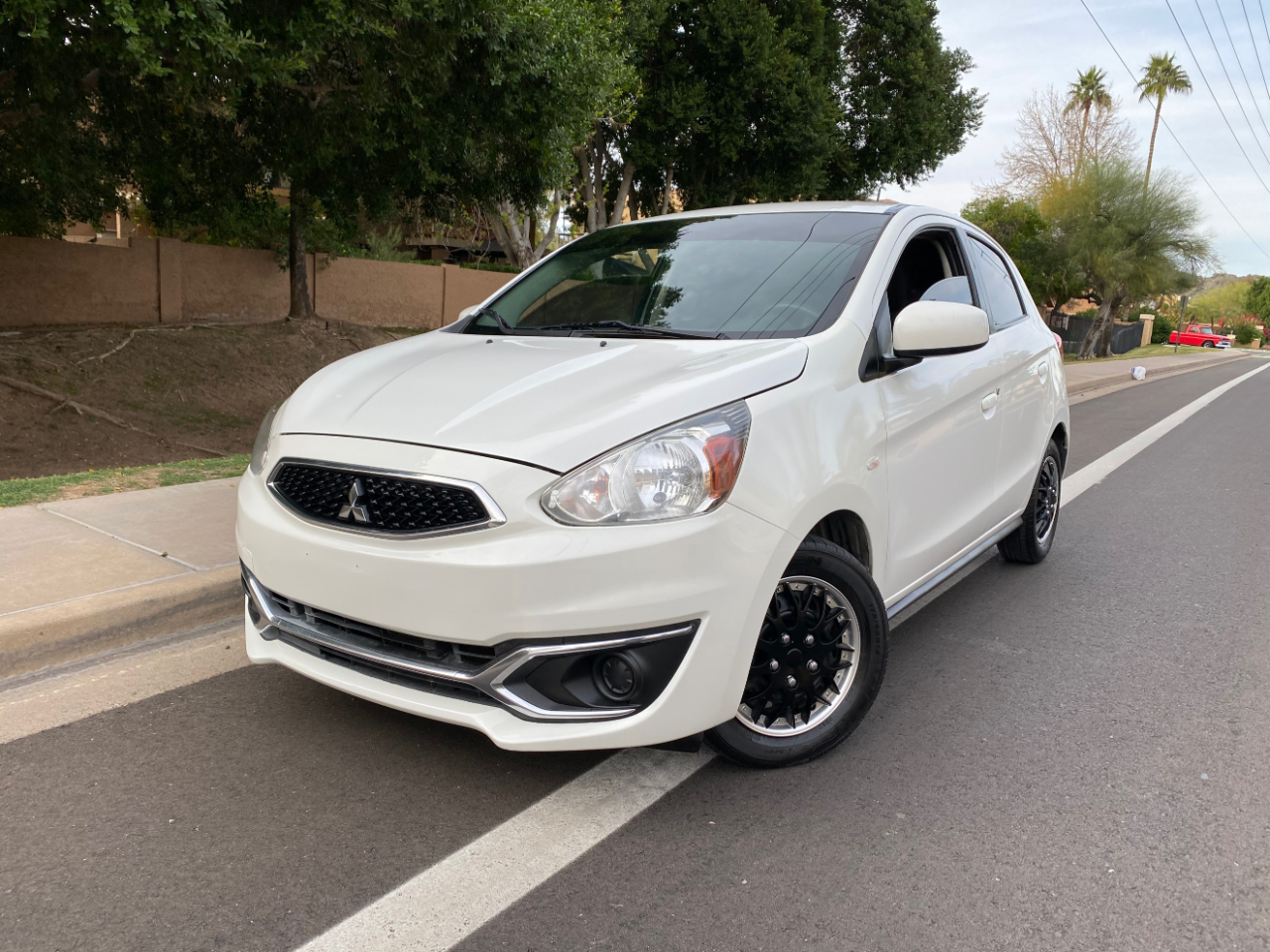 Mitsubishi Mirage ES CVT 2019