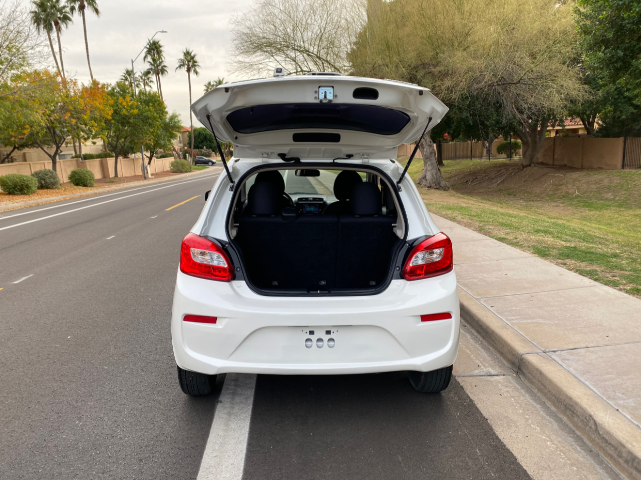 Mitsubishi Mirage ES CVT 2019