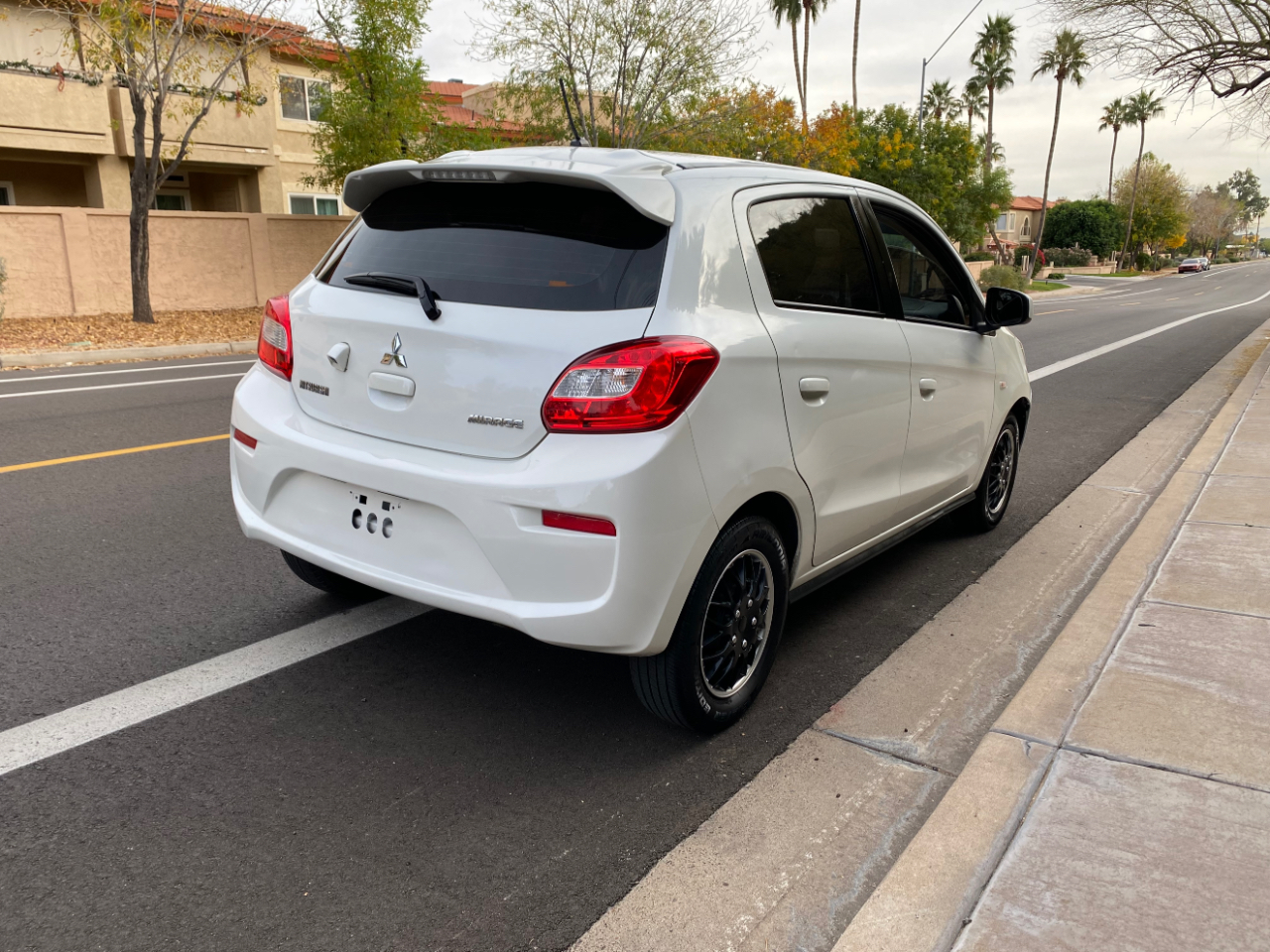 Mitsubishi Mirage ES CVT 2019