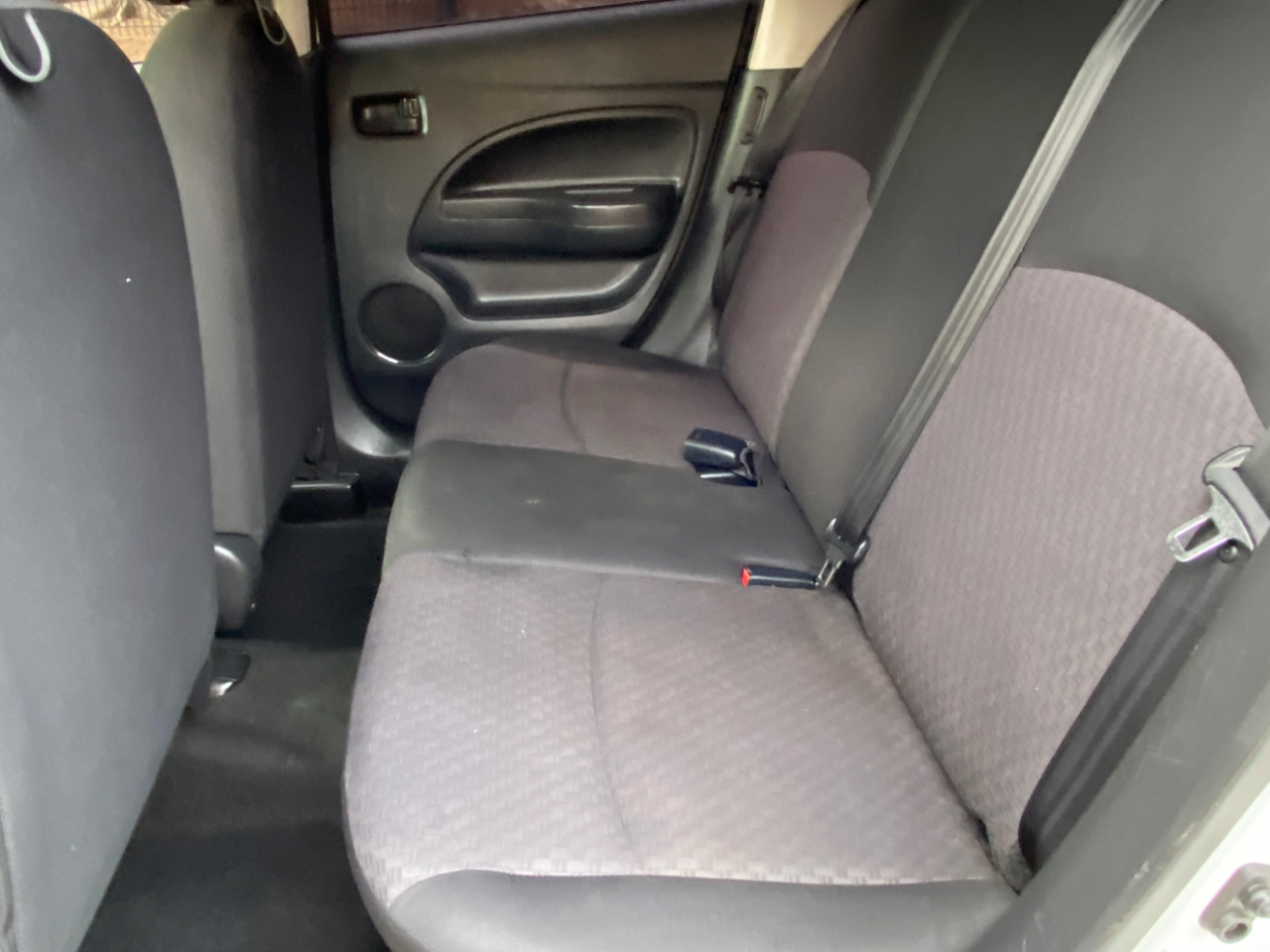 Mitsubishi Mirage ES CVT 2019