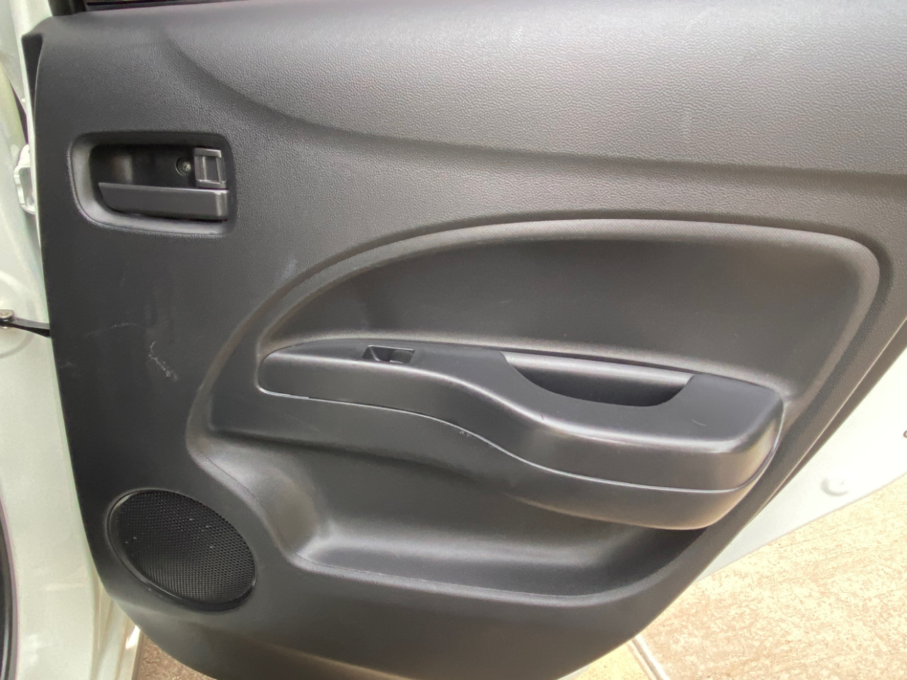 Mitsubishi Mirage ES CVT 2019