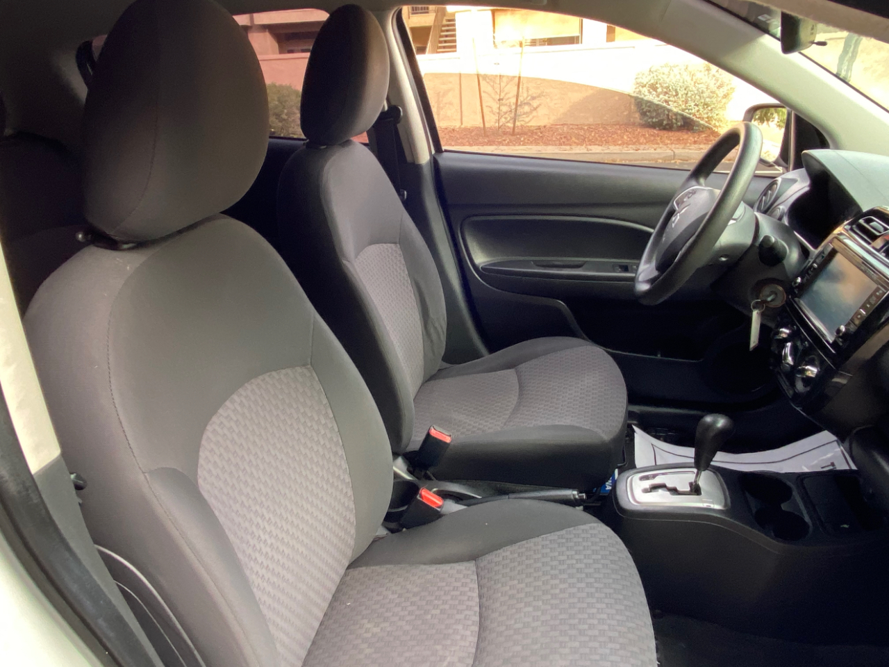 Mitsubishi Mirage ES CVT 2019