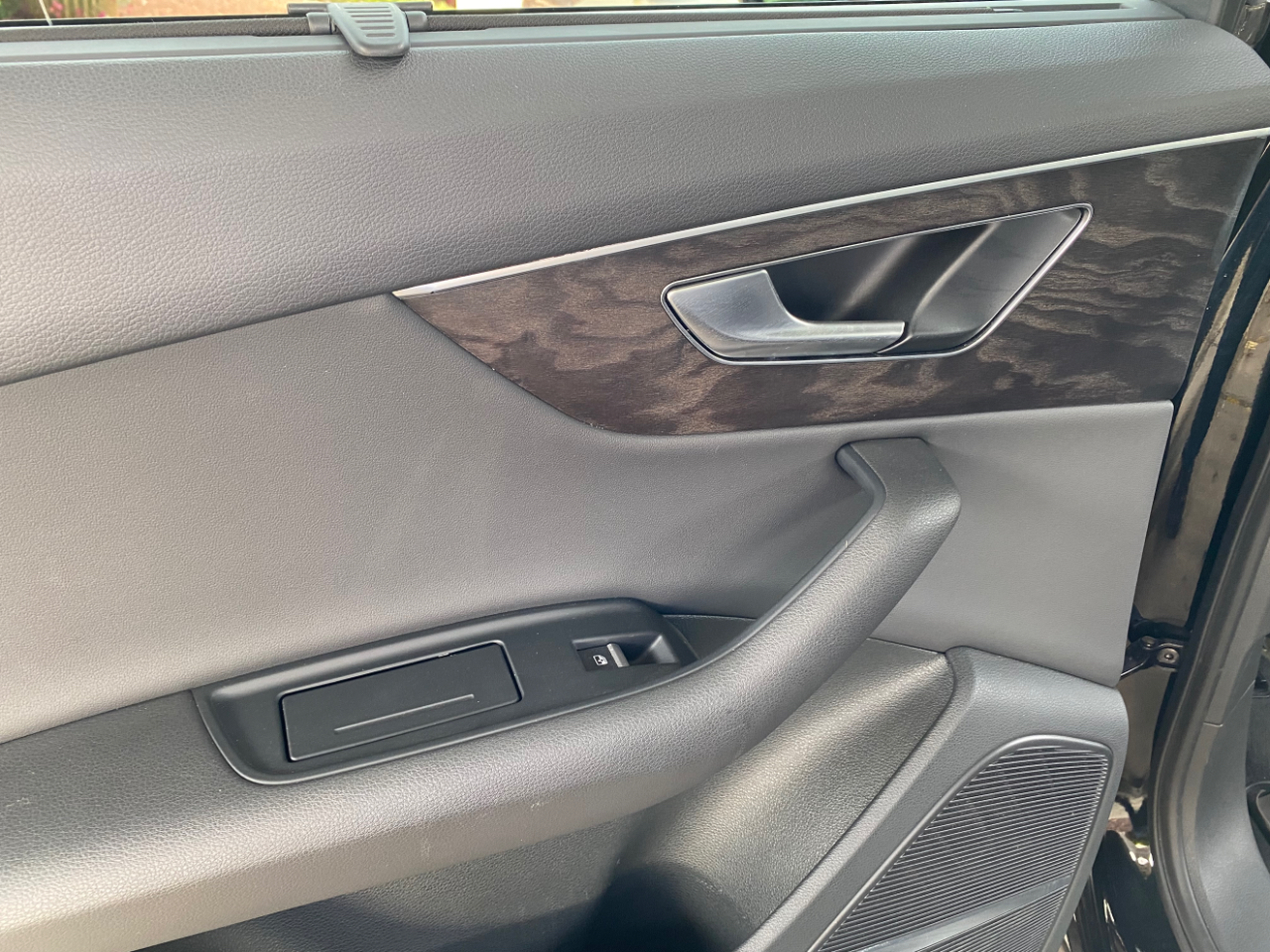 Audi Q7 Premium Plus 45 TFSI quattro 2021