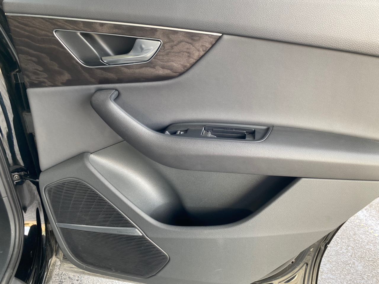 Audi Q7 Premium Plus 45 TFSI quattro 2021