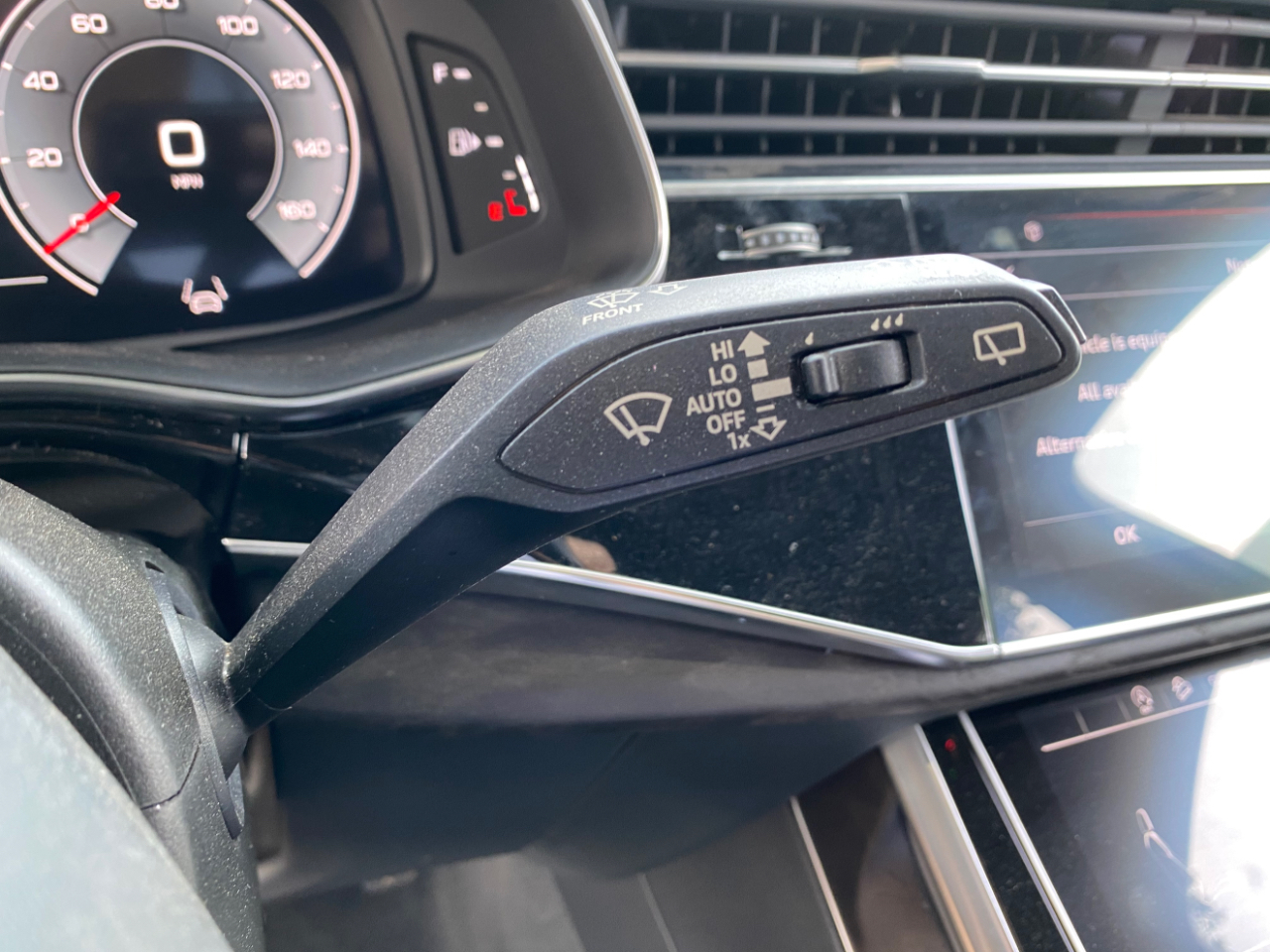 Audi Q7 Premium Plus 45 TFSI quattro 2021