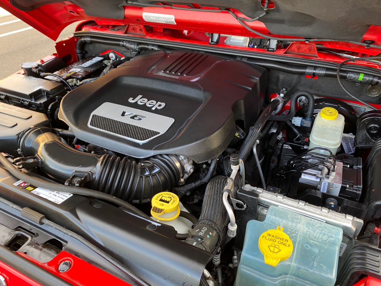 Jeep Wrangler Unlimited 4WD 4dr Sahara 2015