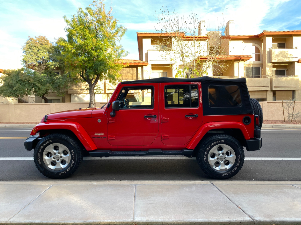 Jeep Wrangler Unlimited 4WD 4dr Sahara 2015