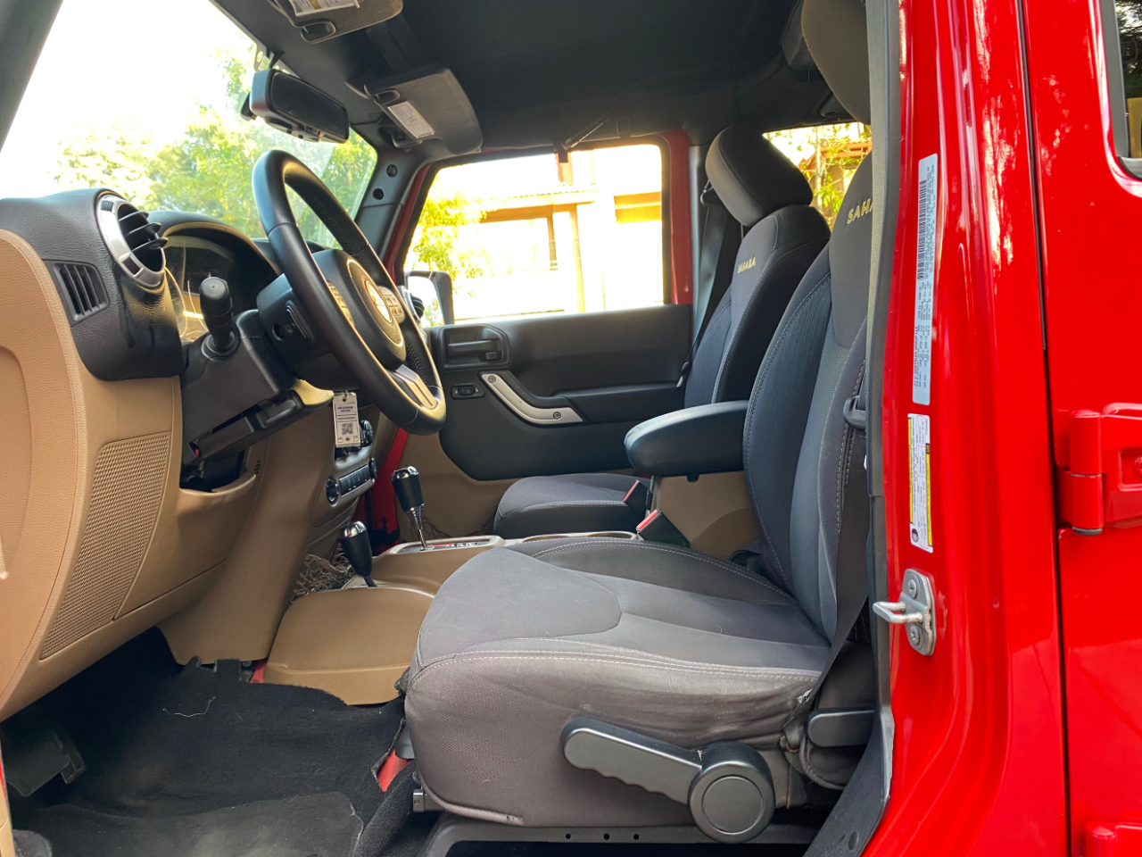 Jeep Wrangler Unlimited 4WD 4dr Sahara 2015