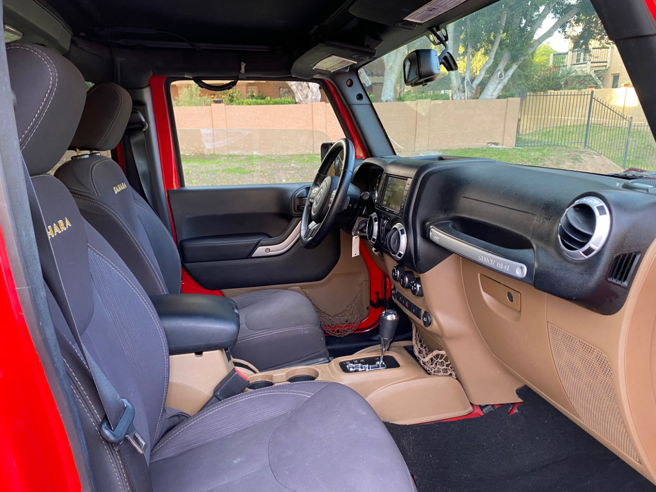 Jeep Wrangler Unlimited 4WD 4dr Sahara 2015