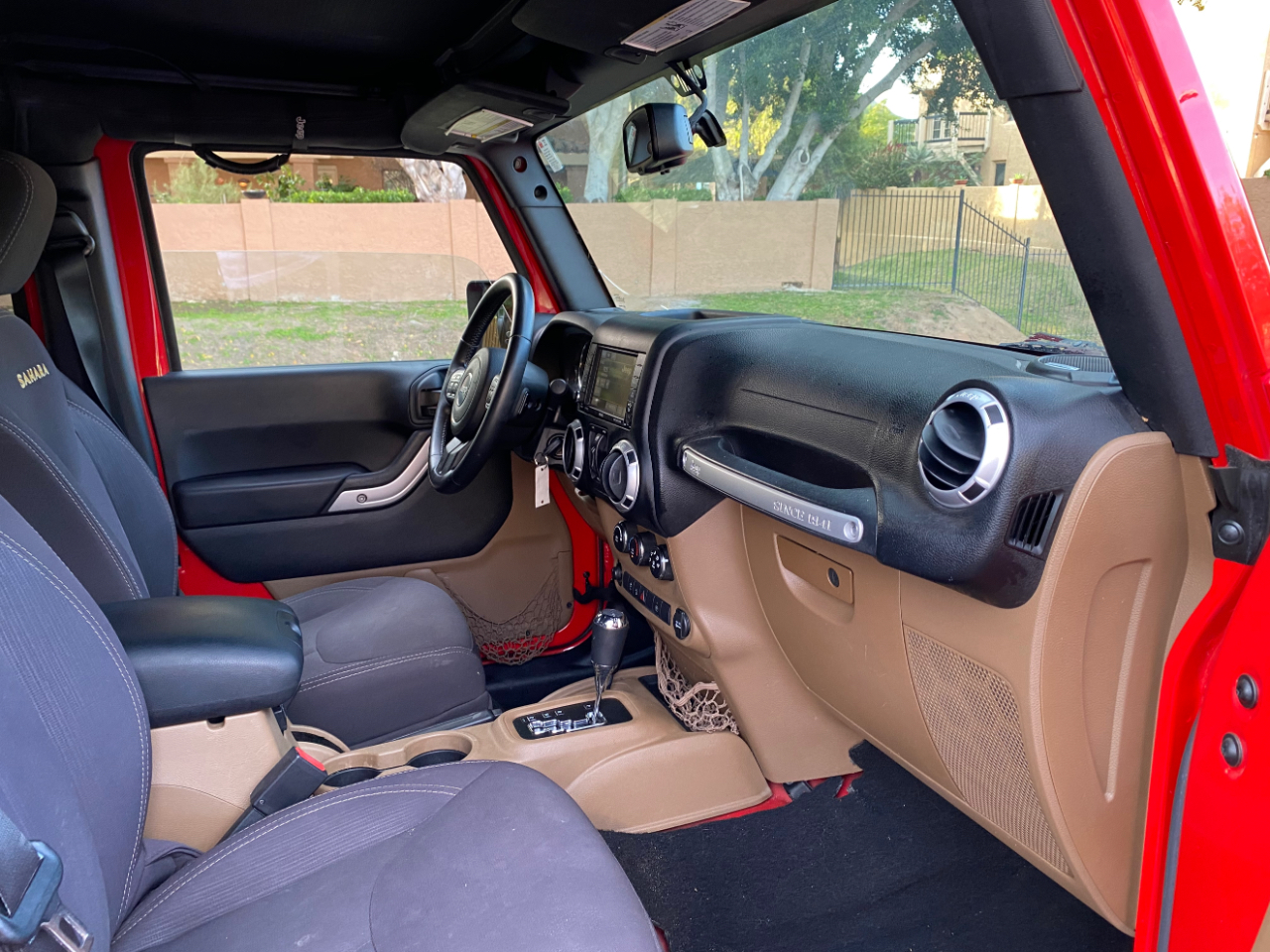 Jeep Wrangler Unlimited 4WD 4dr Sahara 2015