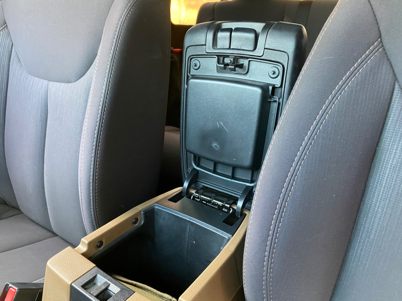 Jeep Wrangler Unlimited 4WD 4dr Sahara 2015