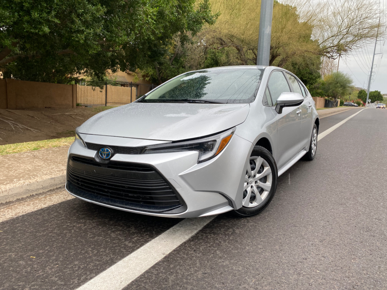 Toyota Corolla Hybrid LE FWD (Natl) 2024