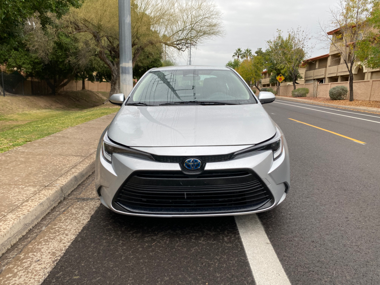 Toyota Corolla Hybrid LE FWD (Natl) 2024