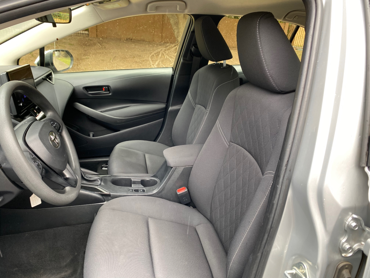 Toyota Corolla Hybrid LE FWD (Natl) 2024