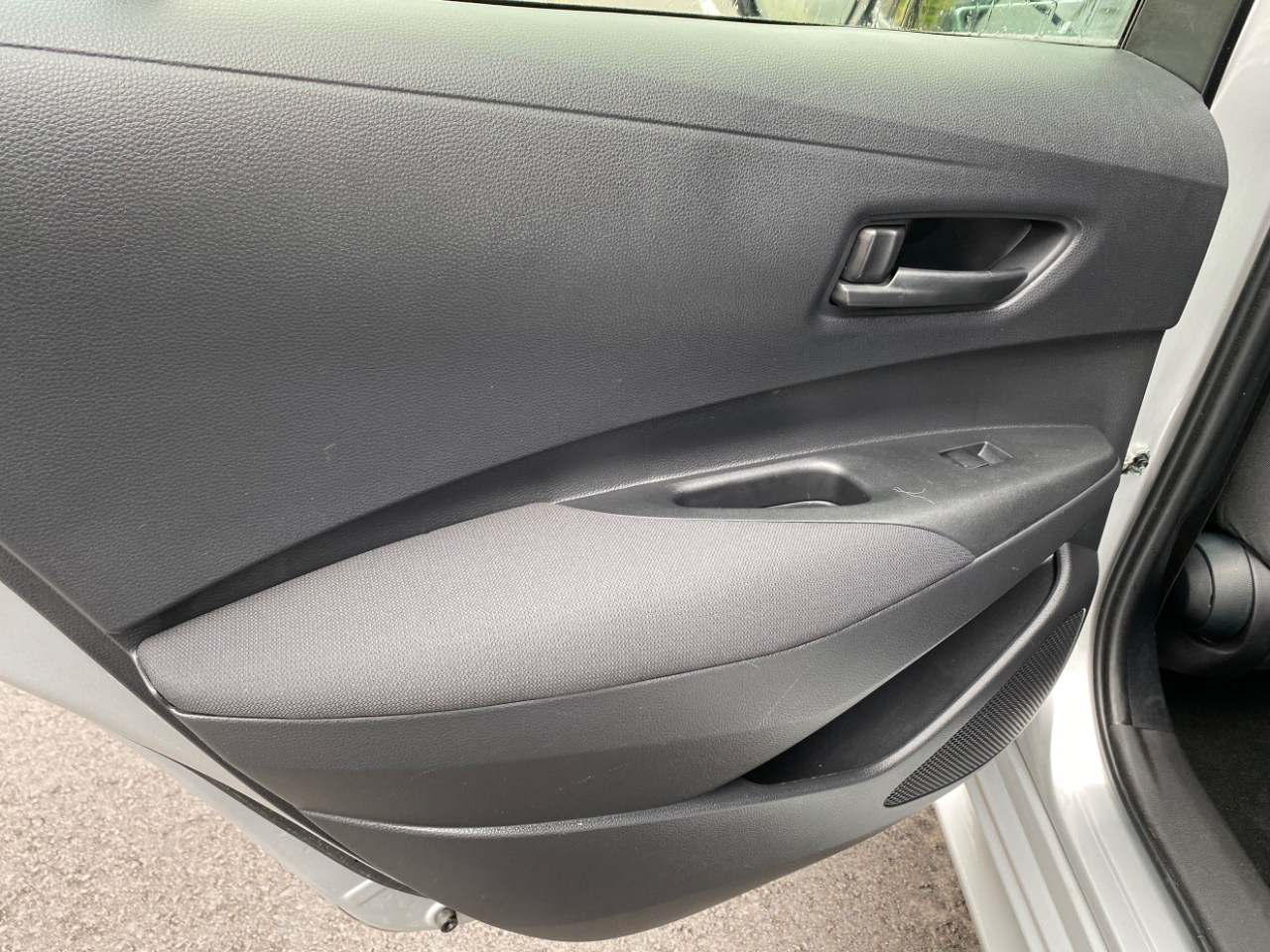 Toyota Corolla Hybrid LE FWD (Natl) 2024