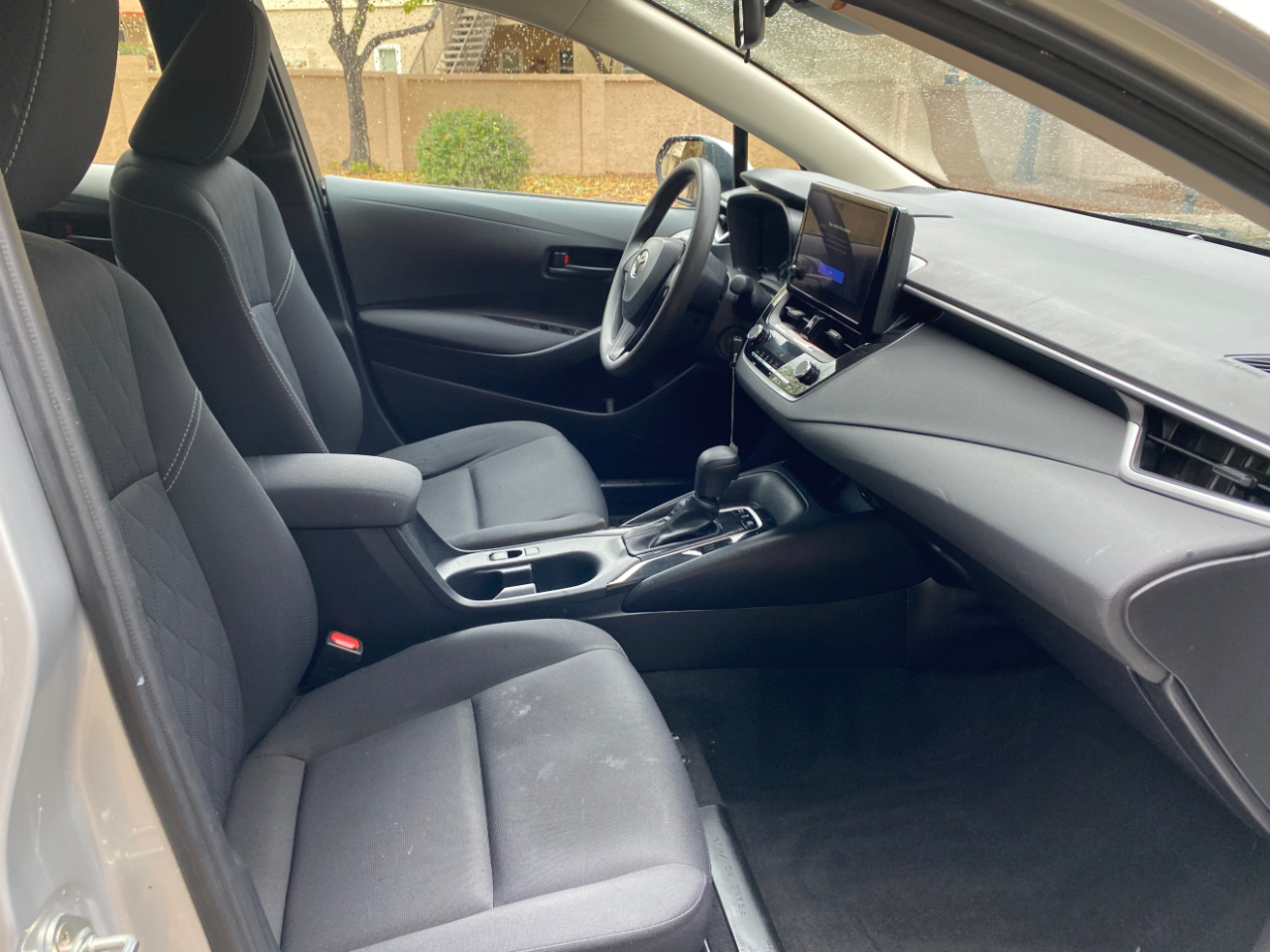 Toyota Corolla Hybrid LE FWD (Natl) 2024