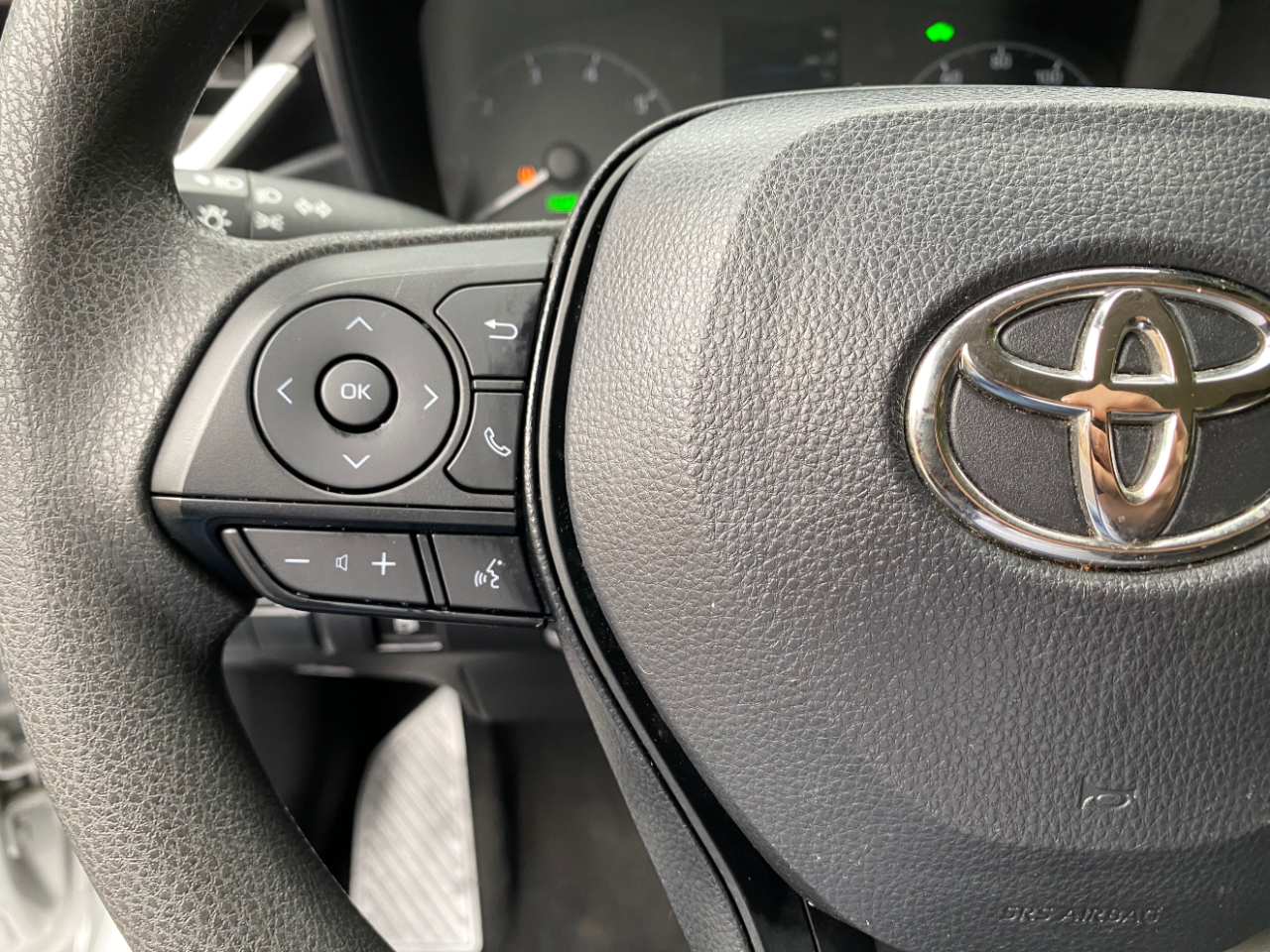 Toyota Corolla Hybrid LE FWD (Natl) 2024