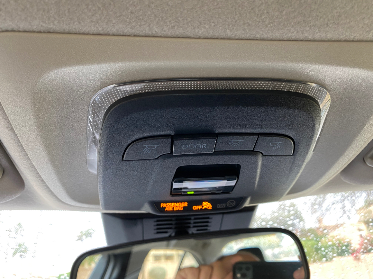 Toyota Corolla Hybrid LE FWD (Natl) 2024