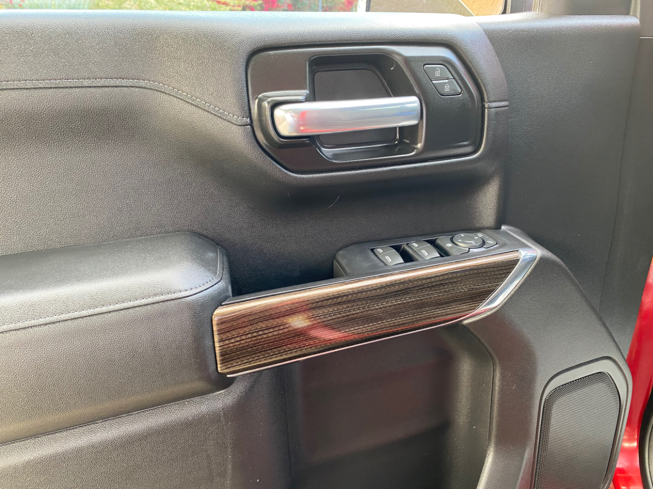 Chevrolet Silverado 1500 2WD Crew Cab 147" LT 2021