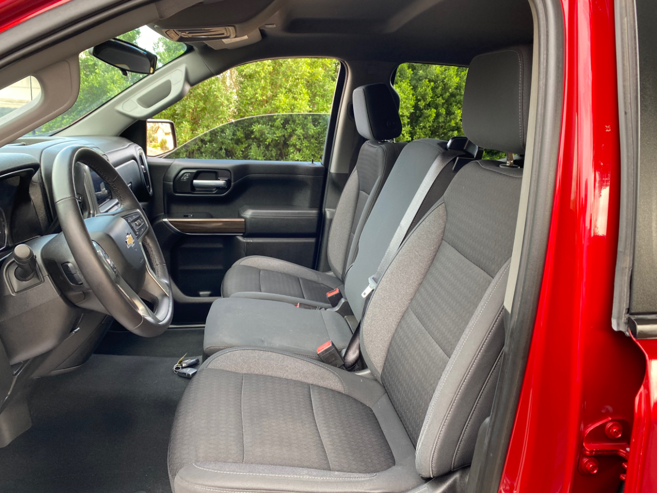 Chevrolet Silverado 1500 2WD Crew Cab 147" LT 2021