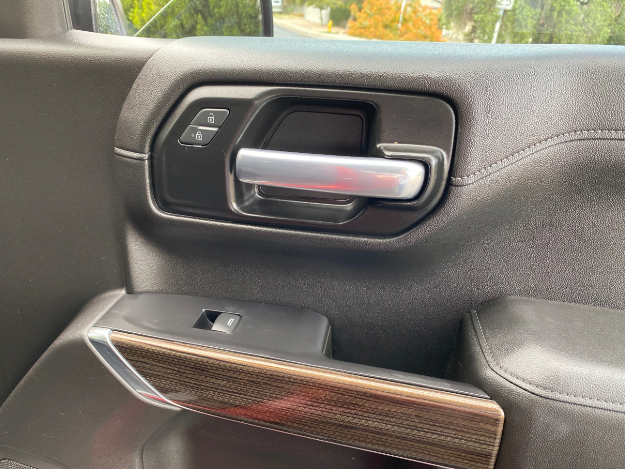 Chevrolet Silverado 1500 2WD Crew Cab 147" LT 2021