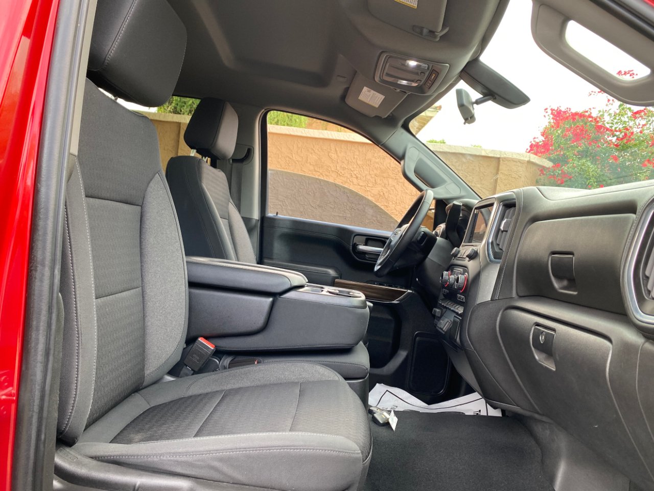 Chevrolet Silverado 1500 2WD Crew Cab 147" LT 2021